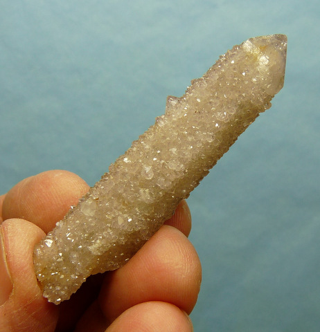 Drusy, light amethyst quartz crystals, on matrix